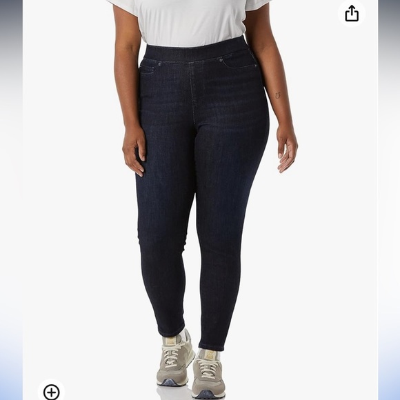 AMAZON ESSENTIALS Plus Size 18W Dark Jegging Jeans NWT - Picture 1 of 12